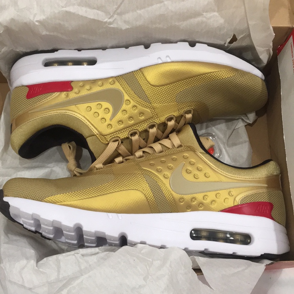 Nike Air Max Zero QS